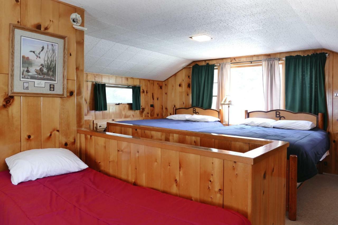 Cowboy Chalet,893114125:JPEG